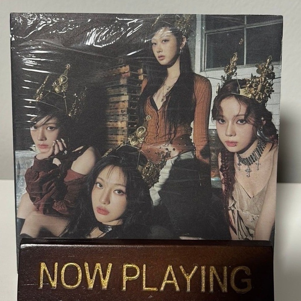 Aespa - Drama - the 4th Mini-Album (Scene Ver.) (Walmart Exclusive)